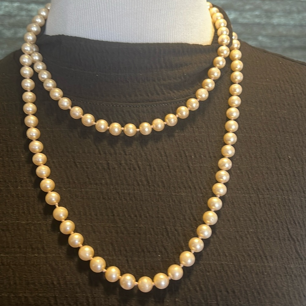 VTG glass bead pearls
